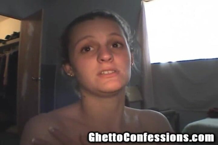 Ghetto Confessions: अंटे चूसने वाली सामूहिक चुदाई कममी चूत वाली वेश्या बॉयफ्रेंड को चोदती है स्ट्रीट वेश्या कहानियां