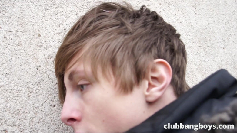 Club Bang Boys: 金发男孩为了钱做爱