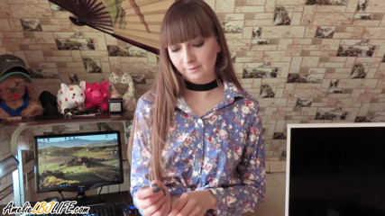 Amelie Dubon: Babe succhia il fratellastro cazzo e sborrata dentro orale dopo...