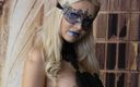 Bravo Models Media: 412 Лена Лав, чорно-синій костюм маски Венеції