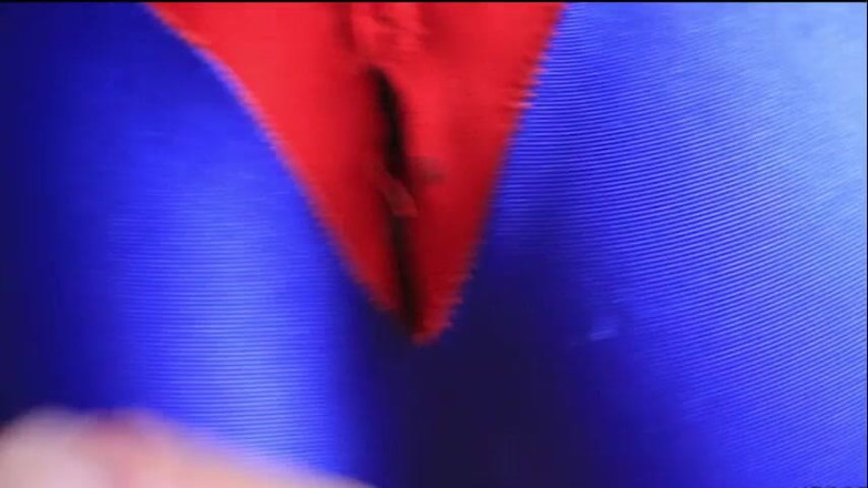Nylon Xtreme: Zentai süper kahramanlar örümcek kız sikişiyor ve sakso çekiyor