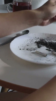 Mi Cena Es Ceniza