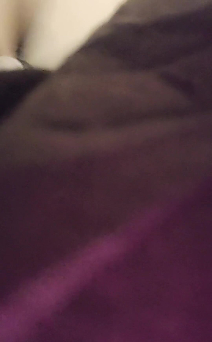 Raven Willow: 10 páchnoucích mňam prdů čekajících na čichání 5