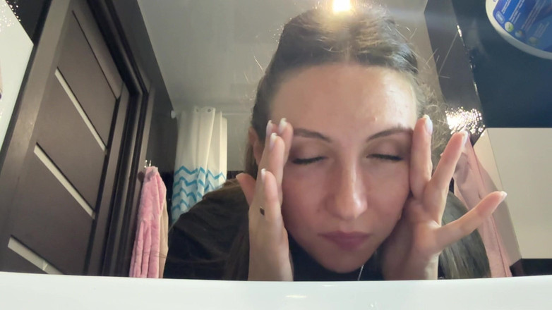 Hottie goddess: Грязная одержимость слюной от кашля