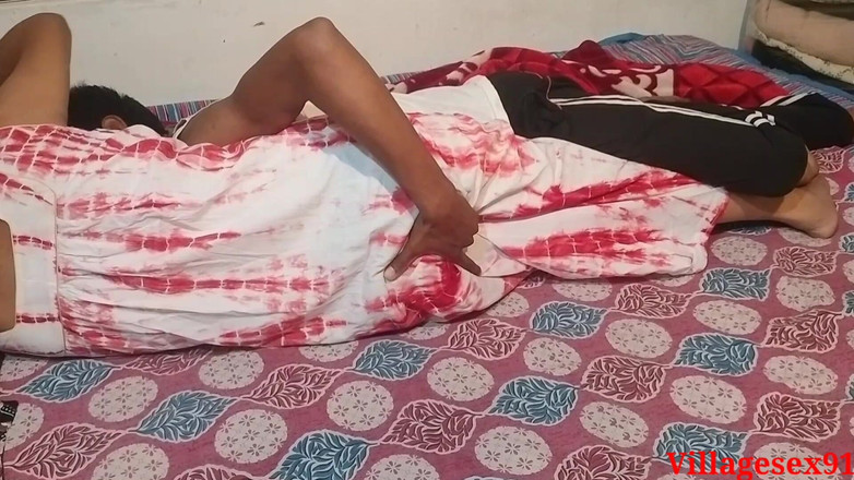 Villagesex91: Bengalí chica folla en casa loca dedeándose