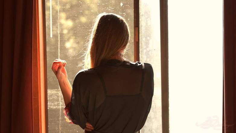 Xev Bellringer: Honeypot Wife