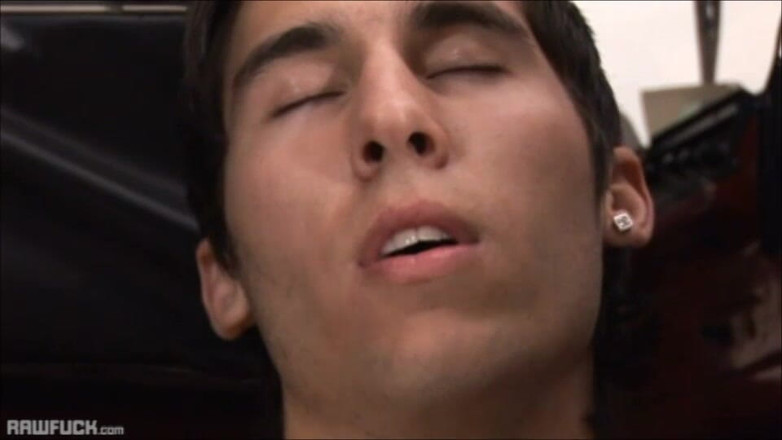 Raw Fuck: Hasič Val Horner vyhoní tlustou nálož