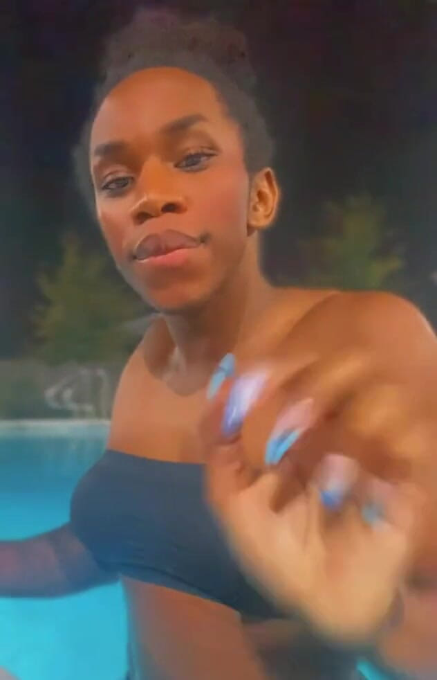 AJ180: Aj180: Solo La Clip 36