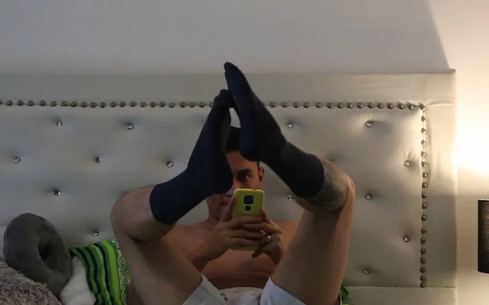 Tomas Styl: New Video of Male Feet