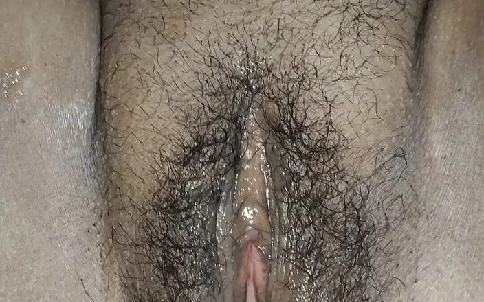 BigAssWifePks: Pakistani Mature Housewife Taking Two Cucumbers in Her Tight Ass...
