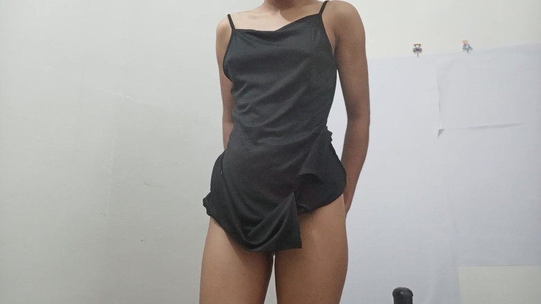 desigirl93: Kolumbijská studentka se svléká do naha, její velké kozy a...