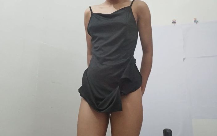 desigirl93: Kolumbijska studentka rozbiera się nago, jej duże cycki i duży...