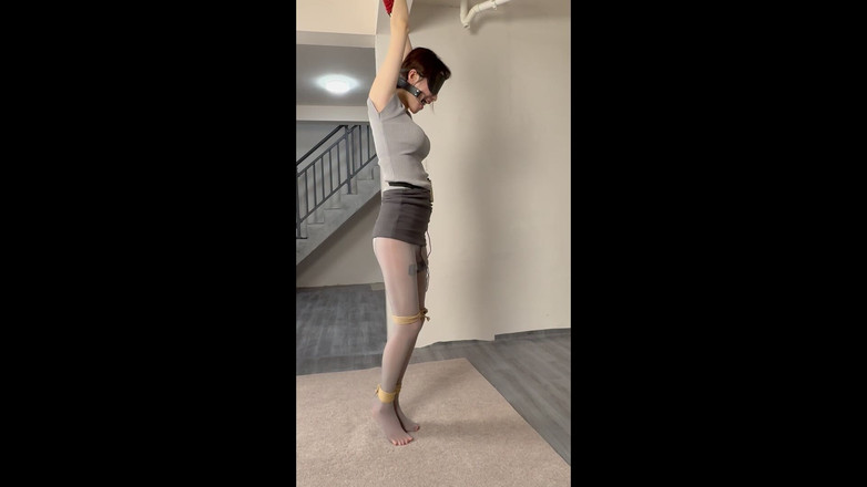 Yanmou: Ol tlustá šedá podložka na nohy visící + elektrický šok + bičování