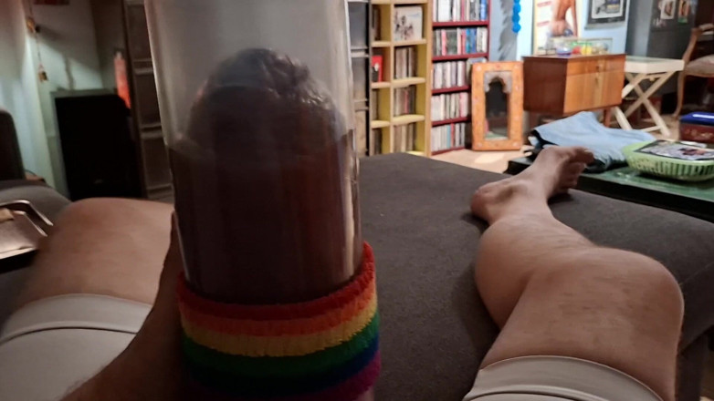 Monster_Meat_: Extremes Pumpen des Penis