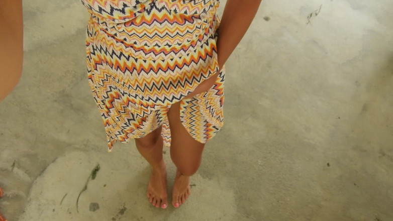 MissAnja_FH: Desperation Peeing Outdoor