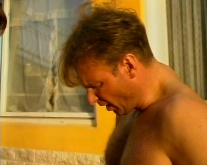 BB Video - Old School: Odkryty trójkąt FMM z rudowłosą owłosioną cipką i podwójną penetracją