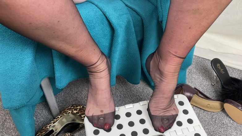 Mr MF: Mrs Kaki Matang Ada Masa Saya Dengan Salah Satu Mainan...