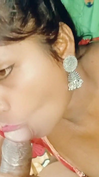 Indian sali nimmt sperma von großem schwanz in den mund, sie schluckt schlampiges sperma