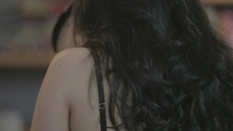 Docedeleite: 模特夫妇在客厅做爱