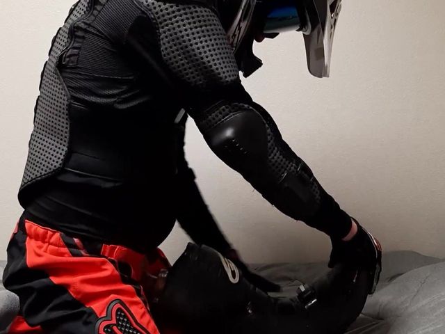 Mx Gear Fucking Fleshlight in Boot (Gear FX)