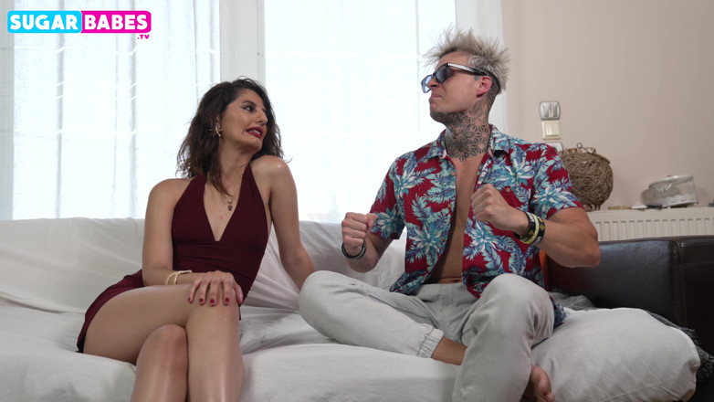 SugarBabesTV: Íránský první časovač na castingu: Porno debut Tina Storm s řeckým hřebcem...