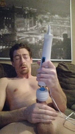 Big Daddy Dommmm: Poprvé používám Hitachi hůlku na mém péru před kamerou