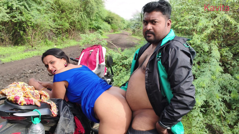 Kavita _zawazawi: desi bhaartiy maraathi kavita bhaabhi (vaahini) nili seksi poshaak aur gandi...