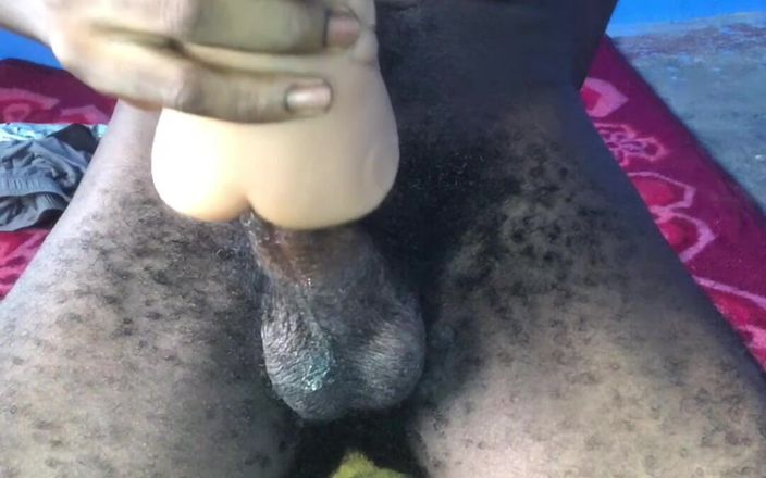 SavageXXXSavage: Oyuncağımla en iyi zaman geçiriyorum
