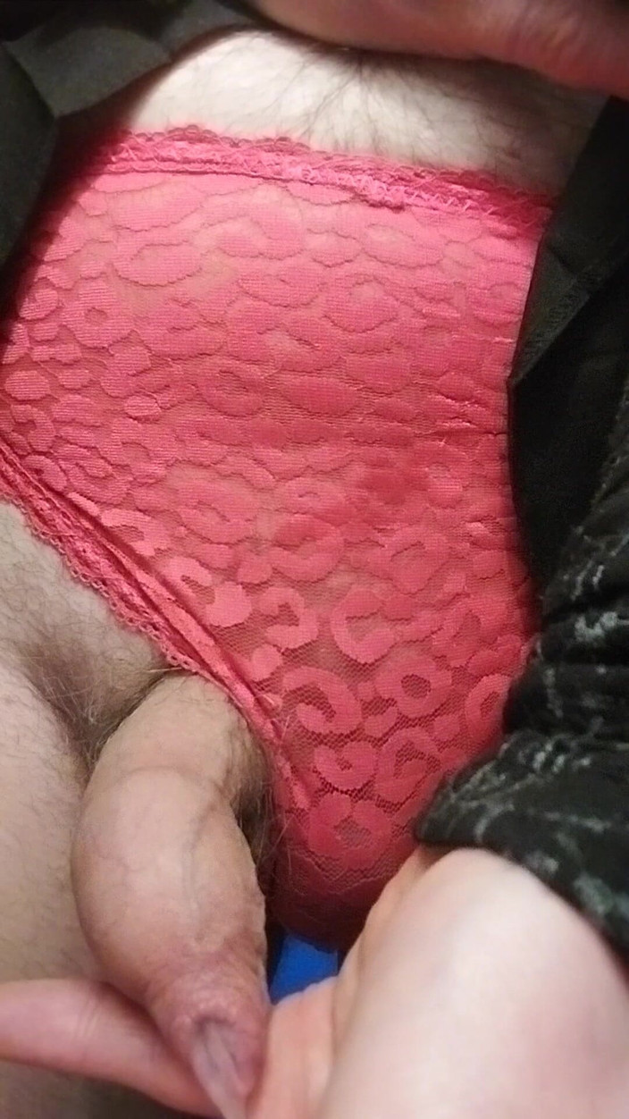 Cindy Belfast: Sissy kommt in höschen für dich