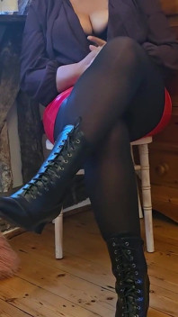 Cizme cu dantelă și colanți