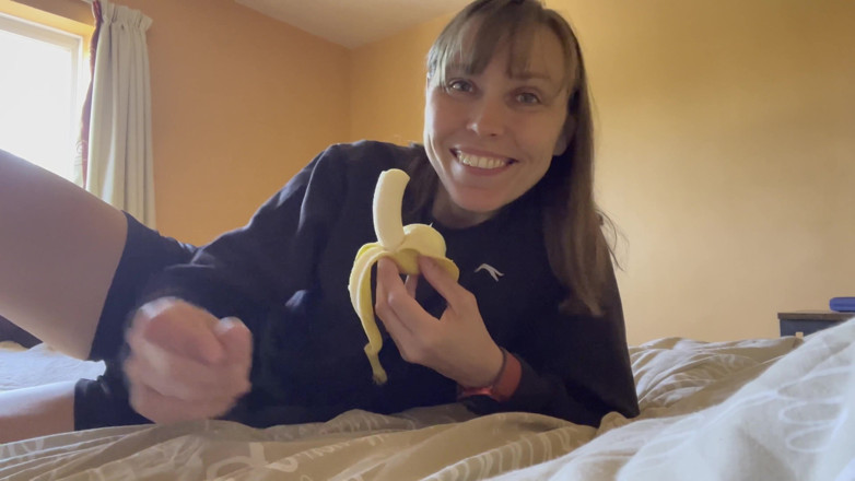 Wamgirlx: Miluji sání banánů
