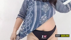 Jony Darling: देसी नृत्य