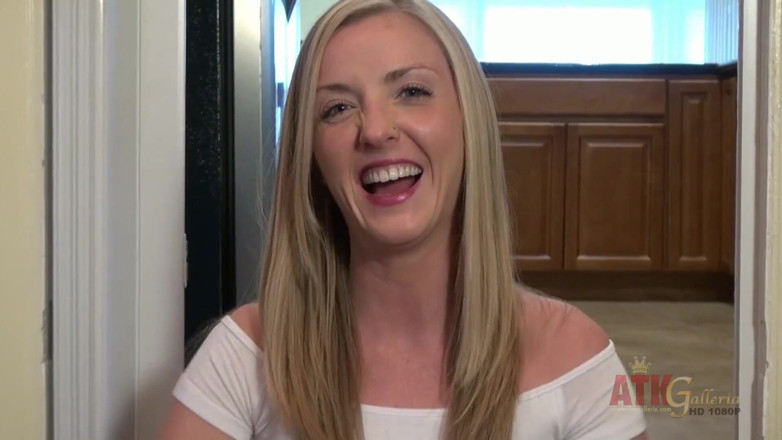 ATKIngdom Fans: Watch her achieve full orgasm!