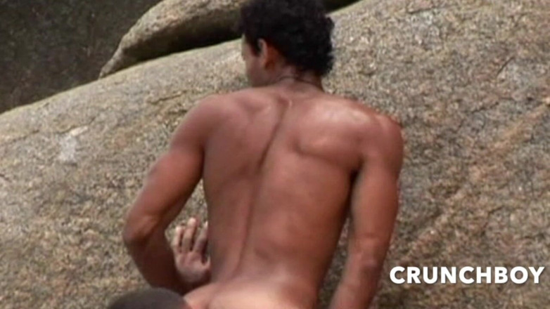 Gaybareback: 해변에서의 섹스