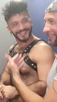 Viktor Rom používá surový sexy Kekegil