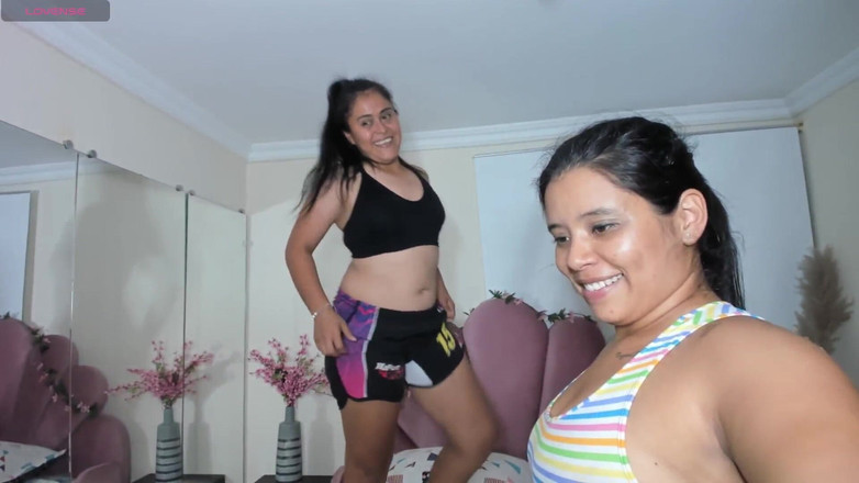 Leona AndJazzlin: Wij zijn 2 dorstige en nymfomane biseksuele vrouwen