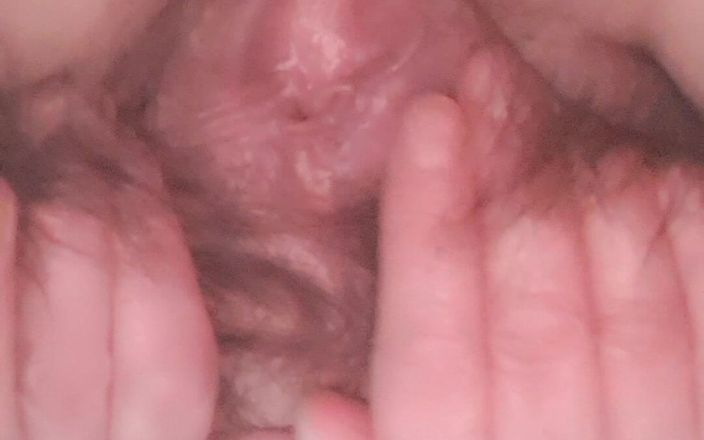 Mommy big hairy pussy: See My Pussy and Fuck Me