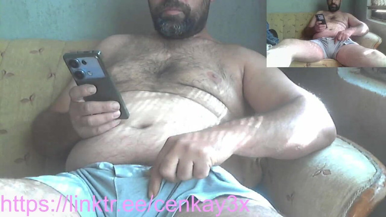 CenkAy: Masculine Bear Daddy DiSiaran Langsung