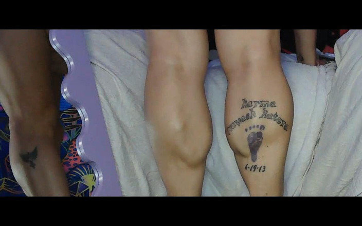 RedIvy420: Calf Muscle Goddess Kepi Carter Flexes &amp; Masturbates - Thick Leg Fetish...