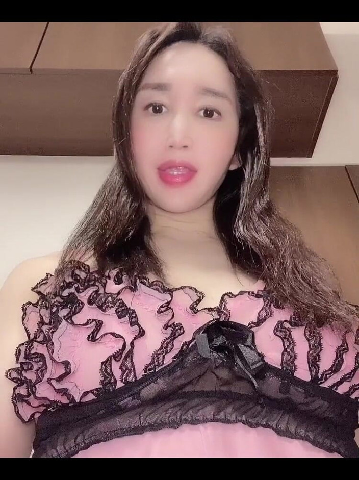 TS Shizuka: This is a video for saliva fetish people