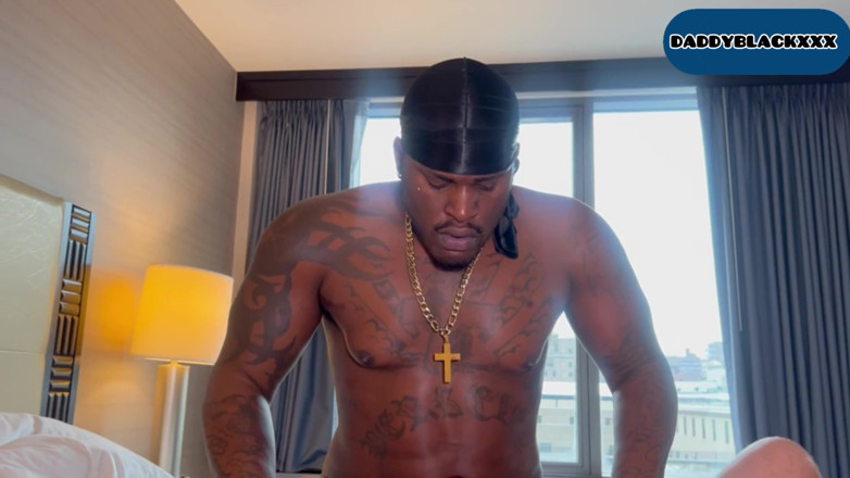 DADDYBLACKXXX: Sexy grosso cazzo russo alex koff ama il grosso cazzo...