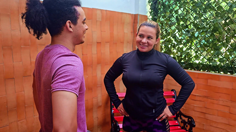KerentSleen: I Do Extra Cardio with My Running Neighbor