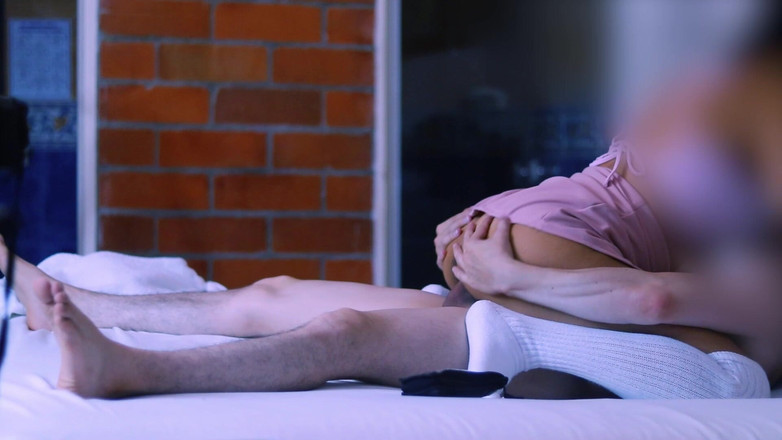 Ellie pink: Przyrodnia siostra i drugi stepCousin idą do mieszkania, aby się...