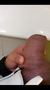 Urinal