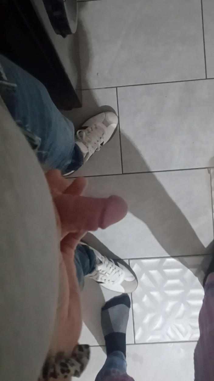 Clit Eastwood: Pik en ballen slaan met spatel hard