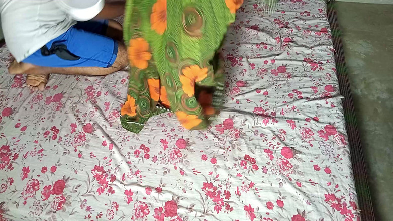 FireeCouple: 젖탱이를 구실로 남겨진 법의 여동생 - XXX 인도 섹스