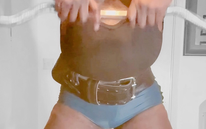 Black smoking muscle stepdad: होम शोल्डर और बट खुलासा कसरत और प्रोस्टेट दूध वीर्य