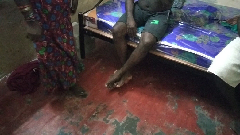 Tamil lesbian: Брудні розмови після сексу