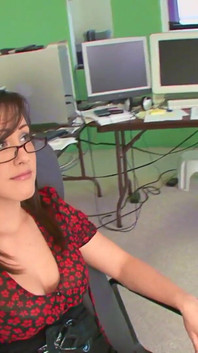 흑인 대물 자지에게 따먹히는 핫한 갈색 머리