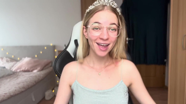 Goddess_Bella_Rae: Fördelarna med att äta en annan mans C U M